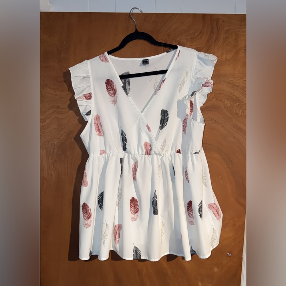 SHEIN White Blouse with Feather Print